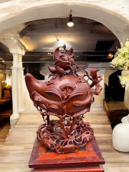 Lư đốt trầm quả đào mẫu cổ Cao 45 ngang 36 sâu 24 cm nặng 10,5kg