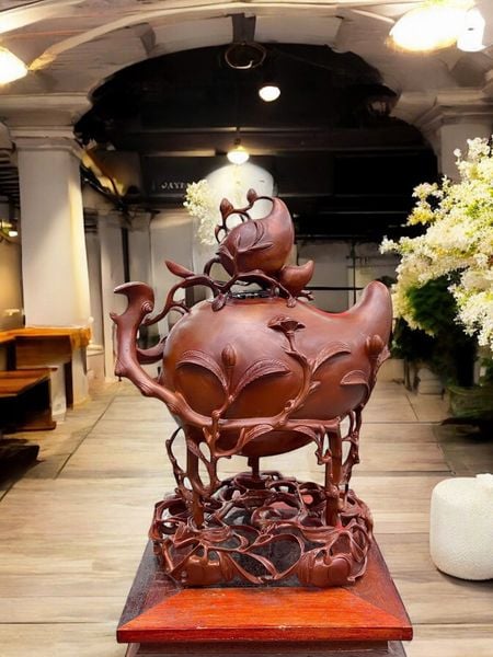 Lư đốt trầm quả đào mẫu cổ Cao 45 ngang 36 sâu 24 cm nặng 10,5kg