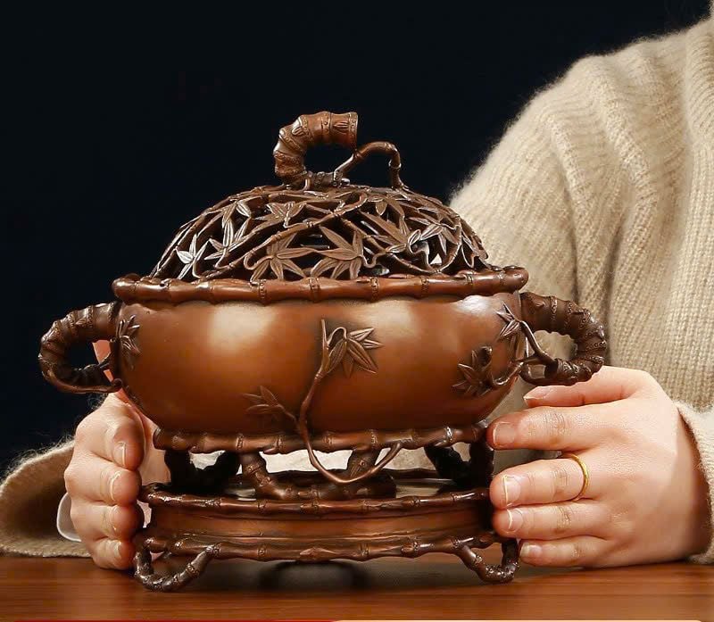 Lư đốt trầm trúc Ngang 22cm, rộng 17cm, cao 19,5cm, đường kính 14cm, độ sâu lò 5cm, nặng 6kg