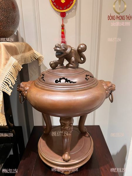 Lư đốt trầm bằng đồng