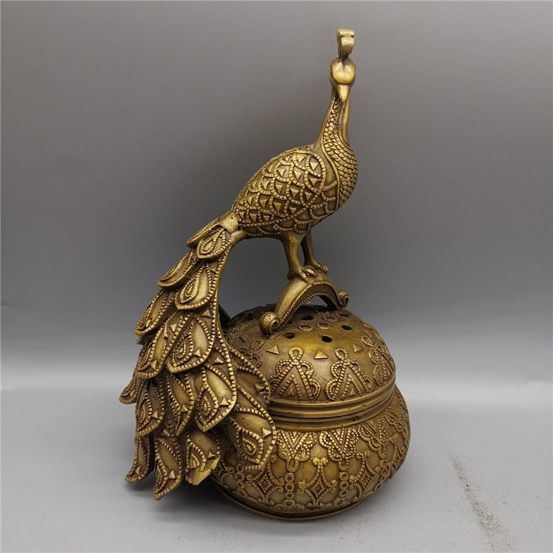 Lư xông trầm công đuôi xòe bằng đồng
