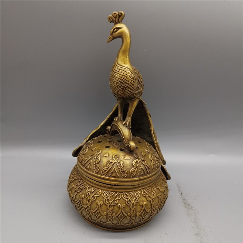 Lư xông trầm công đuôi xòe bằng đồng