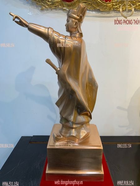 Tượng Lý Thường Kiệt đồng đỏ khảm tam khí cao 70cm
