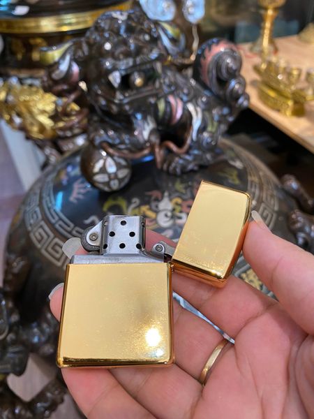 Mạ vàng 24k zippo