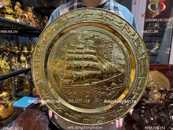 Tranh mâm thuận buồm xuôi gió dát vàng đường kính 52cm