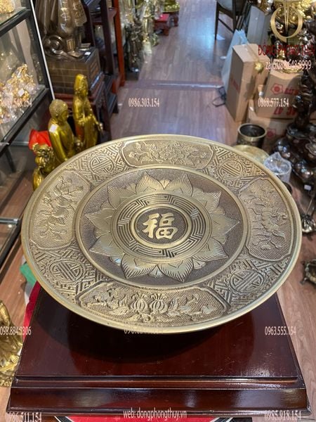 Mâm bồng màu hun