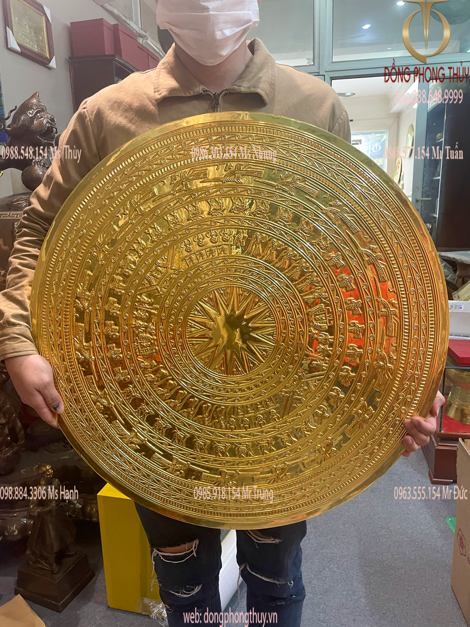 Mặt trống đồng 70 đồng đỏ dát vàng 24k nặng 16kg