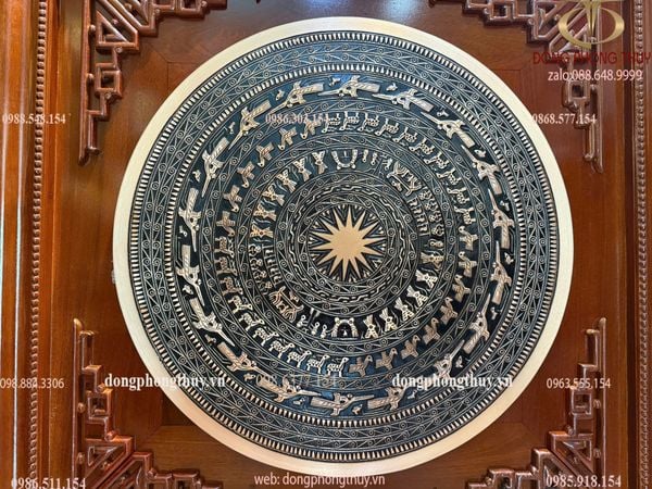 Mặt trống đồng đường kính 50cm khung 78x78cm
