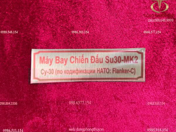 Mô hình máy bay chiến đấu su30 ngang 41 sâu 23 cao 27cm