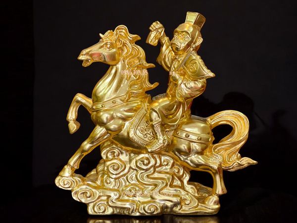 Tượng Mã Thượng Phong Hầu Bằng Đồng dát vàng 24K