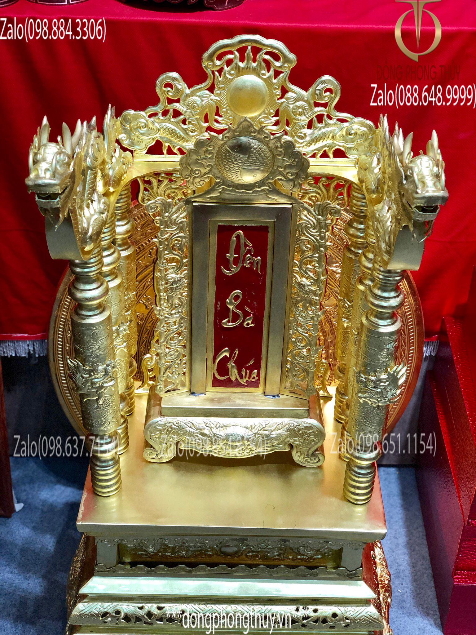 Ngai thờ bằng đồng