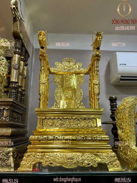 Ngai thờ bằng đồng 69cm dát vàng