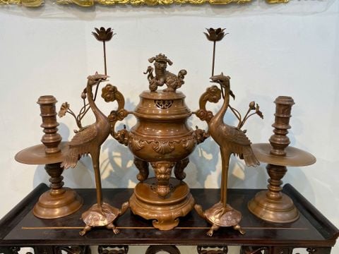 Bộ đỉnh đồng Ngũ sự  hoa sòi mẫu cổ cao 65cm nặng 33kg