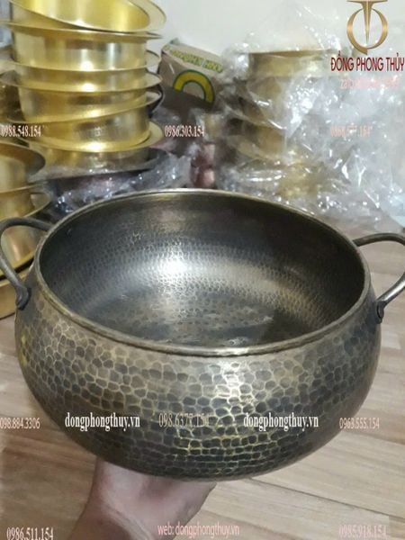 Nồi đồng vàng gò thủ công