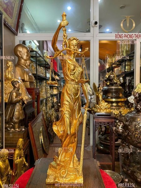 Cán cân công lý - Nữ thần công lý bằng đồng dát vàng 24K cao 46 nặng 3,8kg