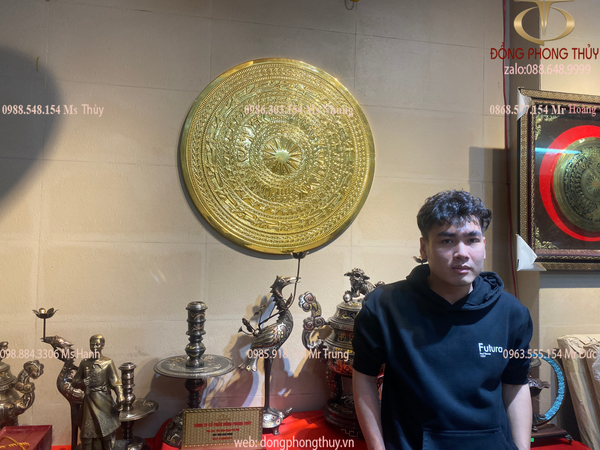 Quà tặng: mặt trống đồng Đông Sơn bằng đồng đỏ dát vàng 24k 80cm nặng 21kg