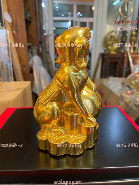 Quà tặng sếp: Tượng chó phong thủy bằng đồng dát vàng 24k