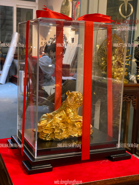 Quà tặng sếp: tượng hổ nằm mạ vàng 24k bằng đồng