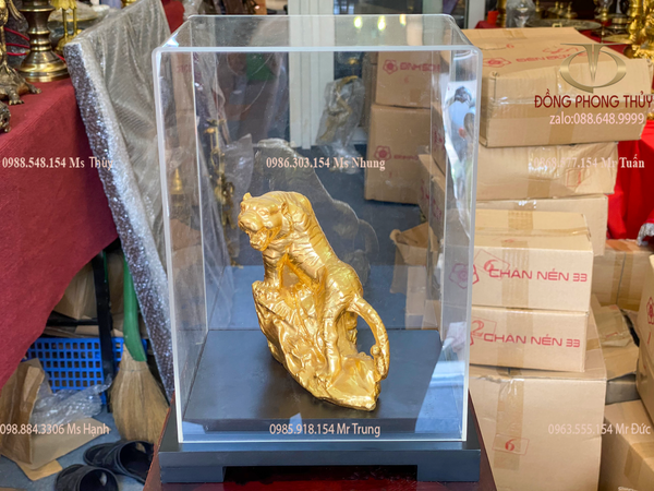 Quà tặng mạ vàng: Tượng hổ dát vàng 24k