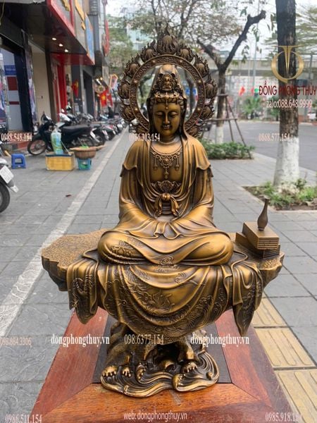 Tượng Quan Âm ngồi bệ đá bằng đồng vàng nguyên chất xi hun
