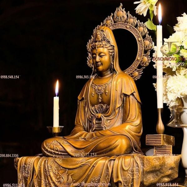 Tượng Quan Âm ngồi bệ đá bằng đồng vàng nguyên chất xi hun
