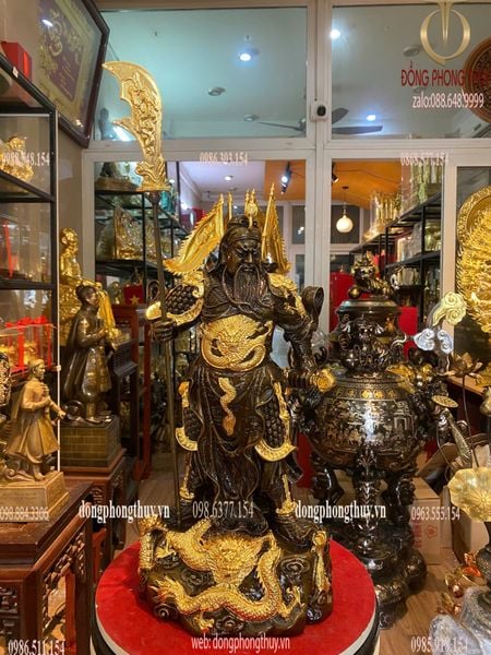 Tượng Quan Công bằng đồng dát vàng 24k