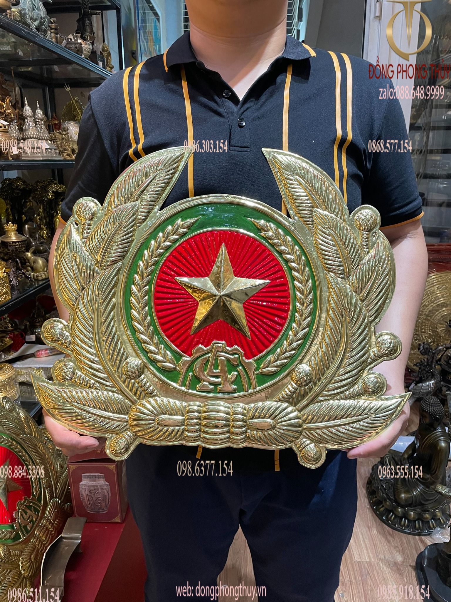 Quốc huy công an bằng đồng