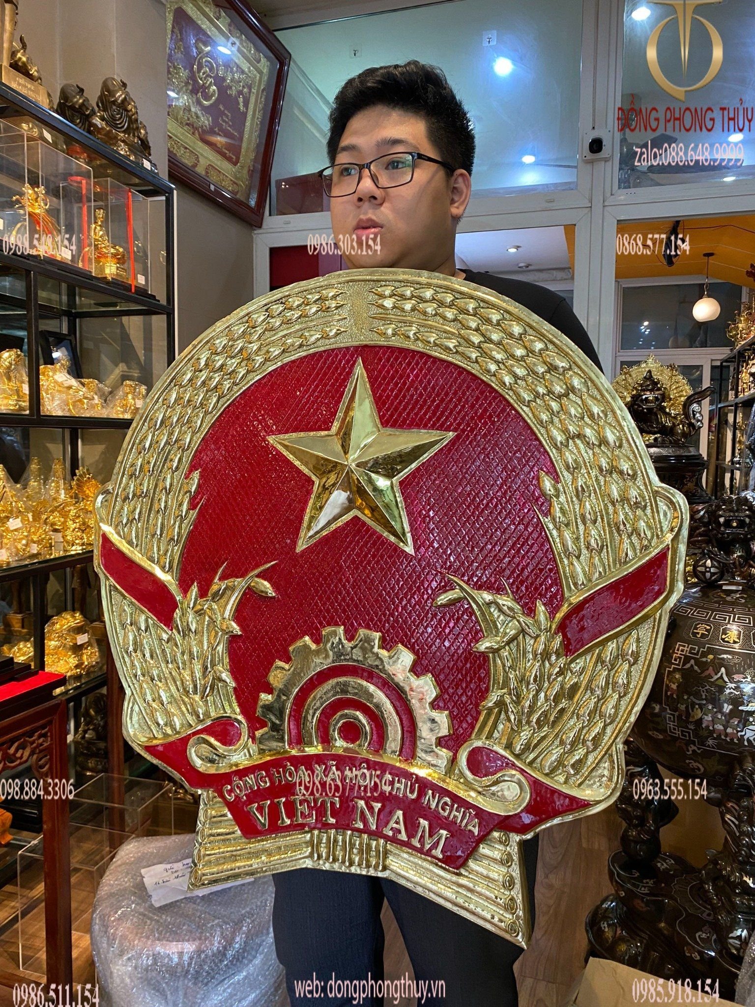 Quốc huy bằng đồng  80cm nặng 5 kg