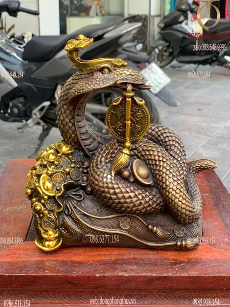 Tượng rắn phong thủy bằng đồng Cao 20cm ngang 17cm nặng 2,5kg