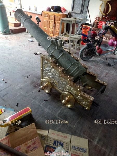 Đại pháo Súng thần công cỡ to nặng 200kg