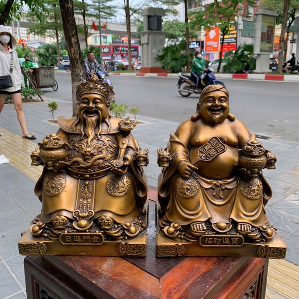 Thần tài thổ địa bằng đồng cao 25cm ngang 18cm sâu 16cm nặng 12,5kg