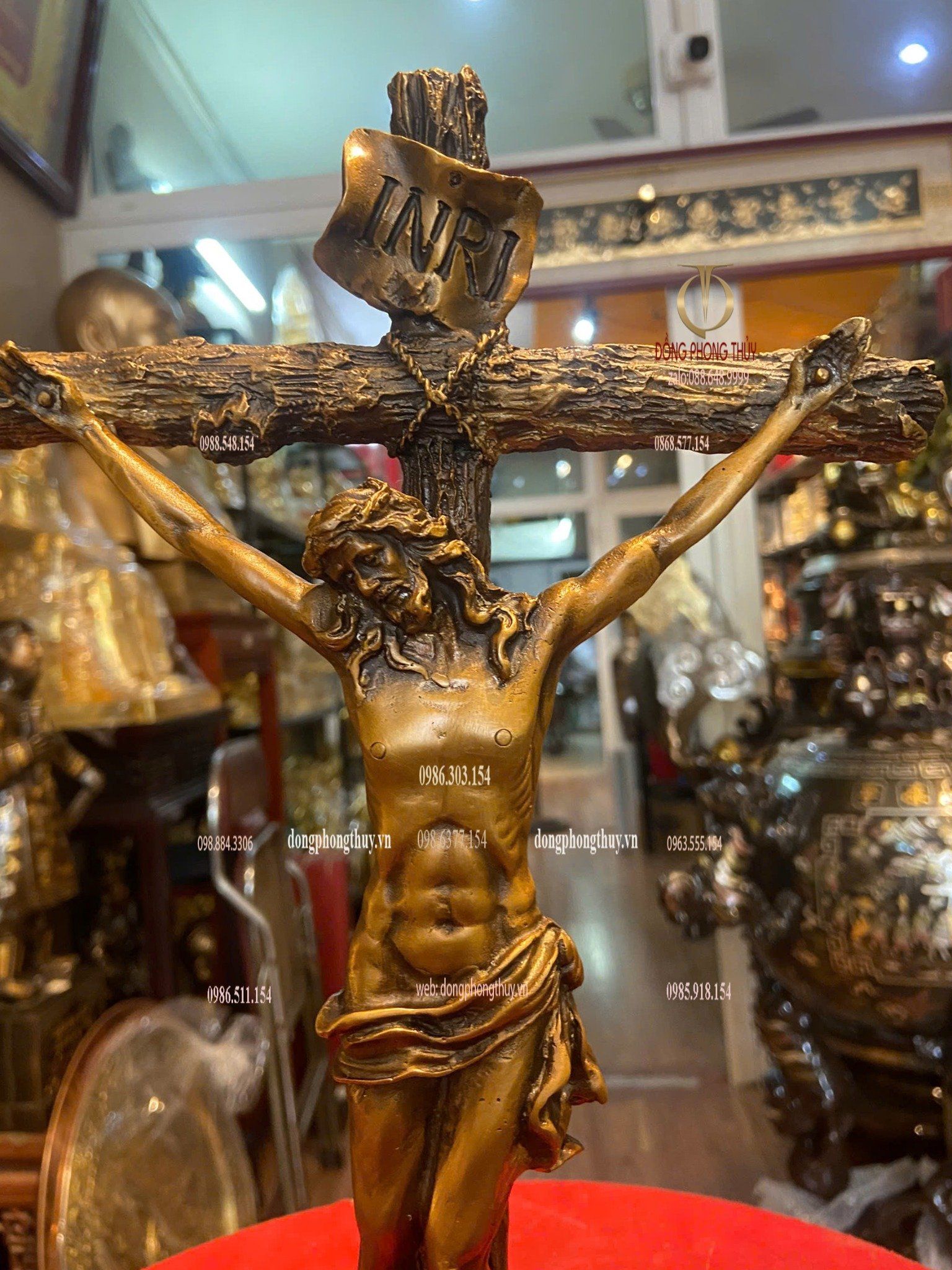 Thánh giá bằng đồng