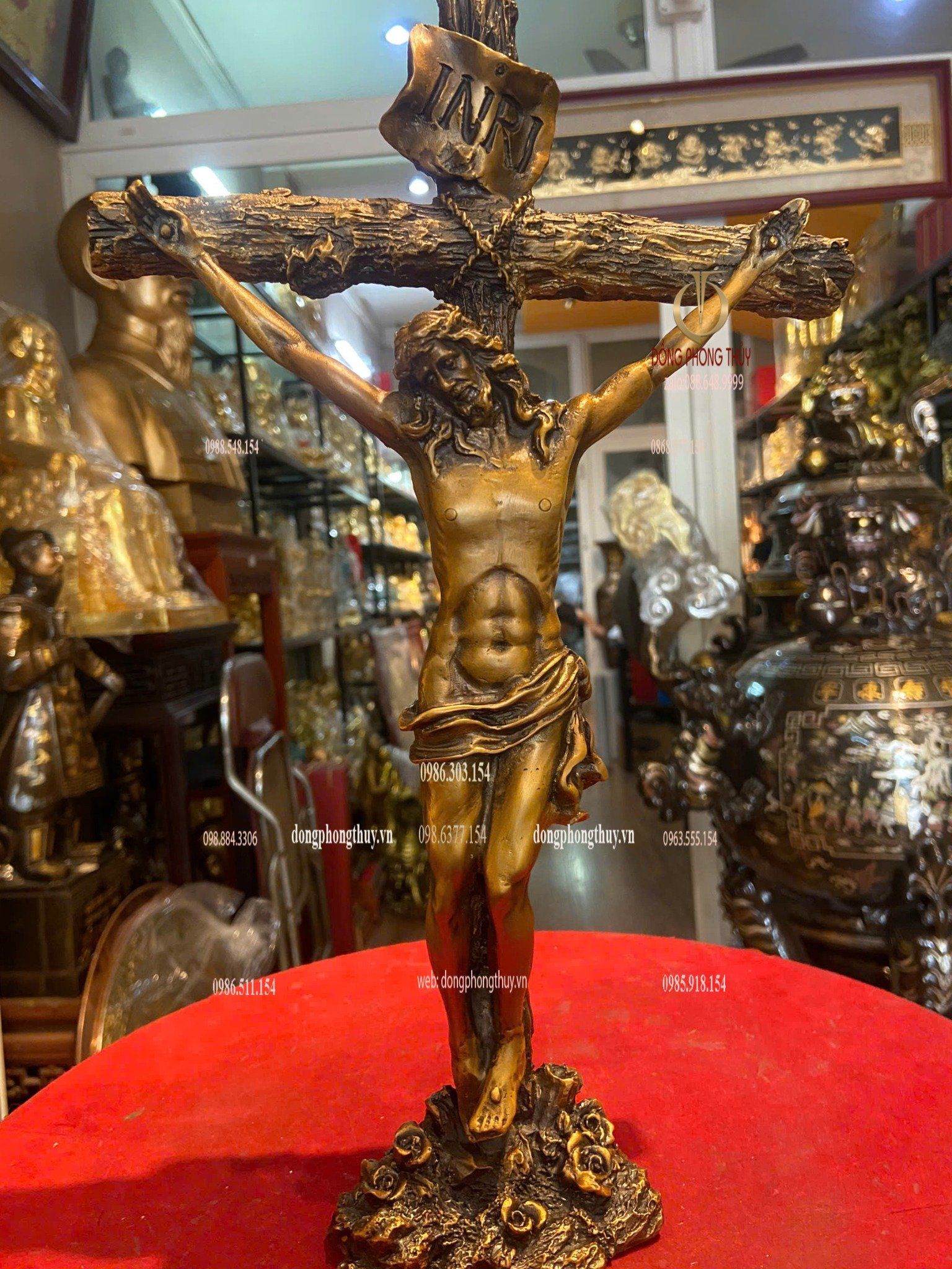 Thánh giá bằng đồng