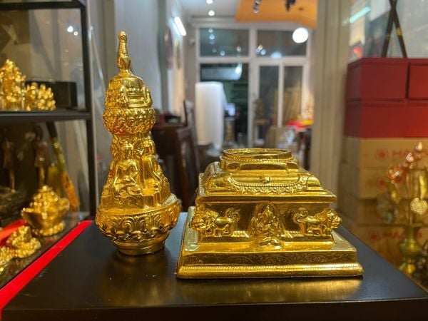 Tháp xá lợi - Pháp khí mật tông
