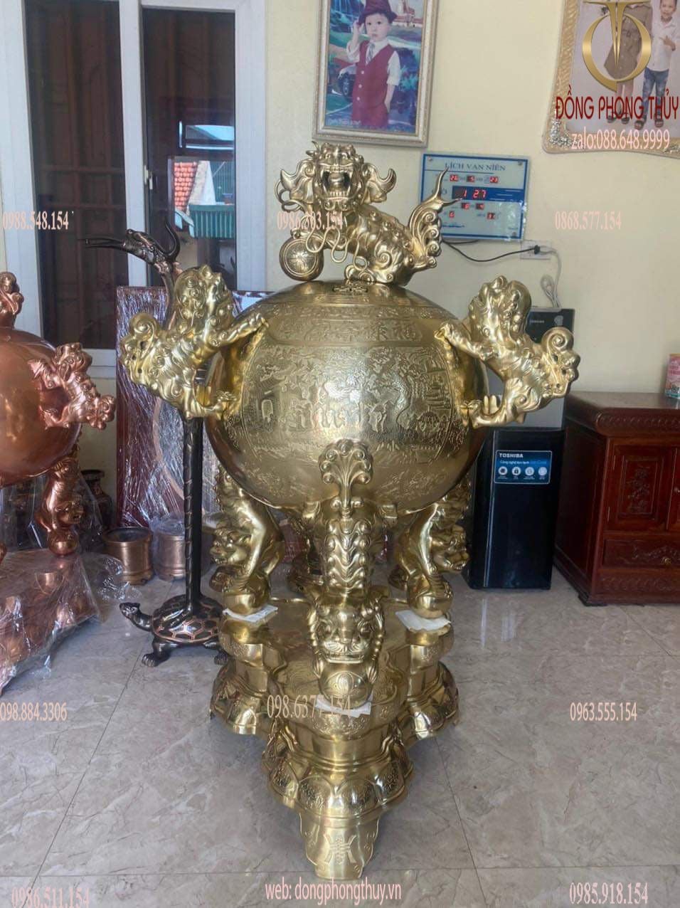 Thất lân vờn cầu