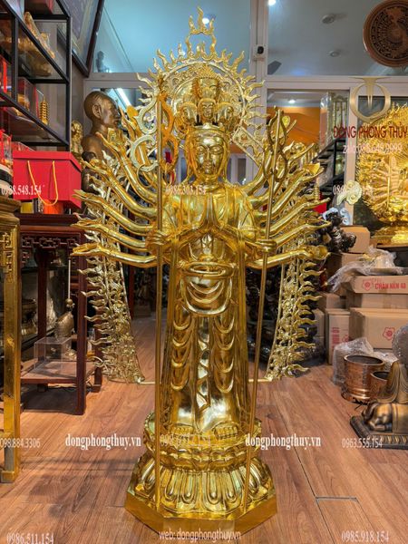 Thiên Thủ Thiên Nhãn bằng đồng dát vàng Cao 1m37 ngang 40 sâu 35