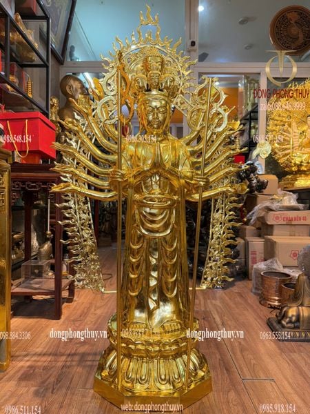 Thiên Thủ Thiên Nhãn bằng đồng dát vàng Cao 1m37 ngang 40 sâu 35