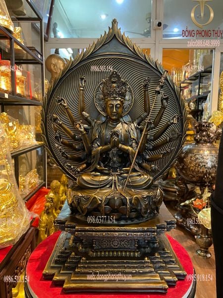 Tượng Chuẩn Đề bằng đồng màu hun nâu giả cổ cao 51cm
