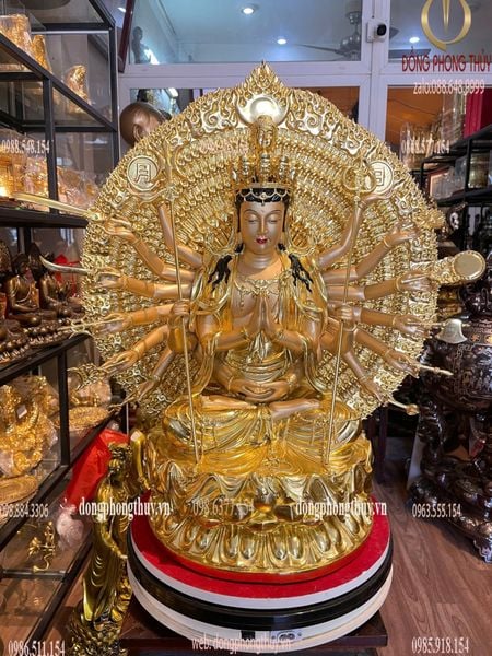 Tượng Thiên Thủ Thiên Nhãn bằng đồng dát vàng Cao 62cm ngang 50cm sâu 32cm nặng 28kg