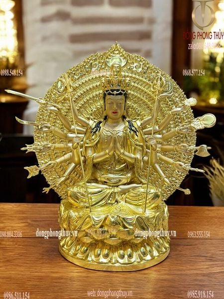 Tượng Thiên Thủ Thiên Nhãn bằng đồng dát vàng Cao 62cm ngang 50cm sâu 32cm nặng 28kg