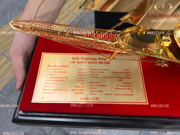 Mô hình thuyền buồm Lê Quý Đôn mạ vàng 24K ngang 54 cao 42 sâu 16cm