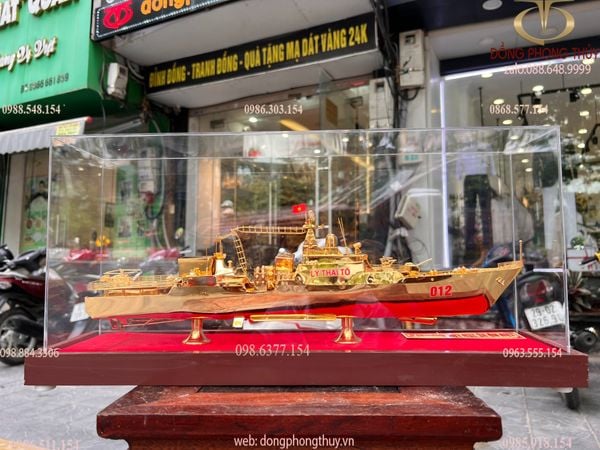 Mô hình tàu hạm đội tàu chiến Lý Thái Tổ bằng đồng mạ vàng 24K ngang 51 cao 25 sâu 14cm