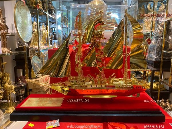 Mô hình thuyền buồm Lê Quý Đôn mạ vàng 24K ngang 54 cao 42 sâu 16cm
