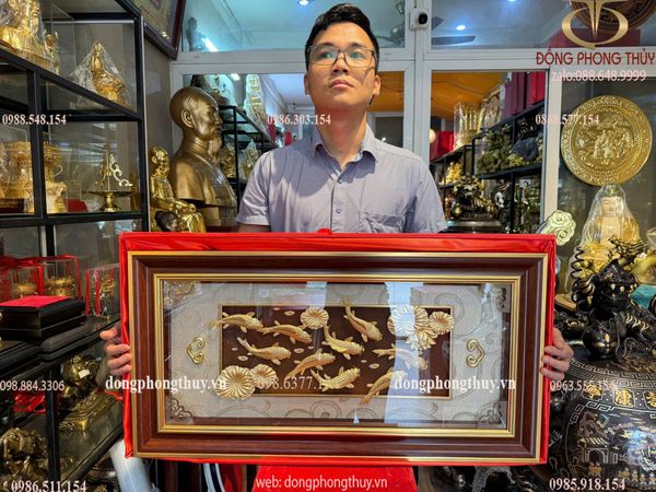 Tranh cửu ngư quần hội mạ vàng 24k 42x81cm