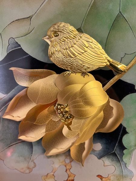 Tranh hoa sen mạ vàng 24k - Kim Liên Tước Vũ 40x65cm