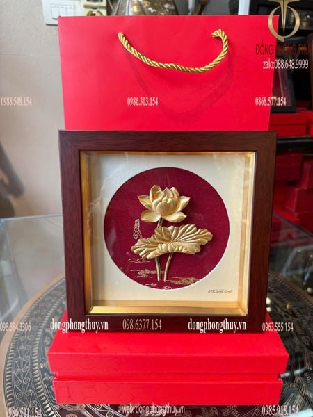 Quà tặng mạ vàng:Tranh hoa sen mạ vàng 24k 20x20cm