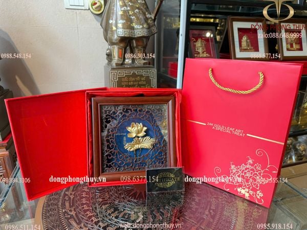 Tranh hoa sen mạ vàng 24k 20x20cm