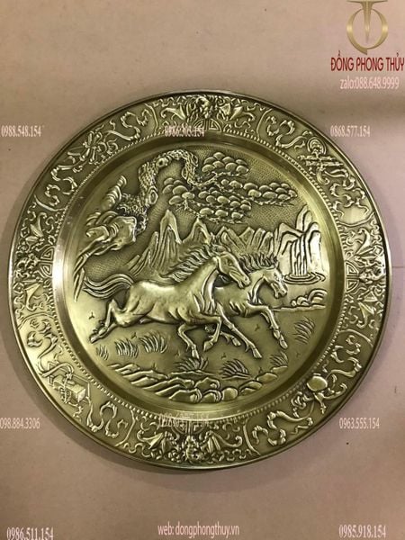 Tranh mâm bằng đồng nguyên chất thúc nổi thủ công