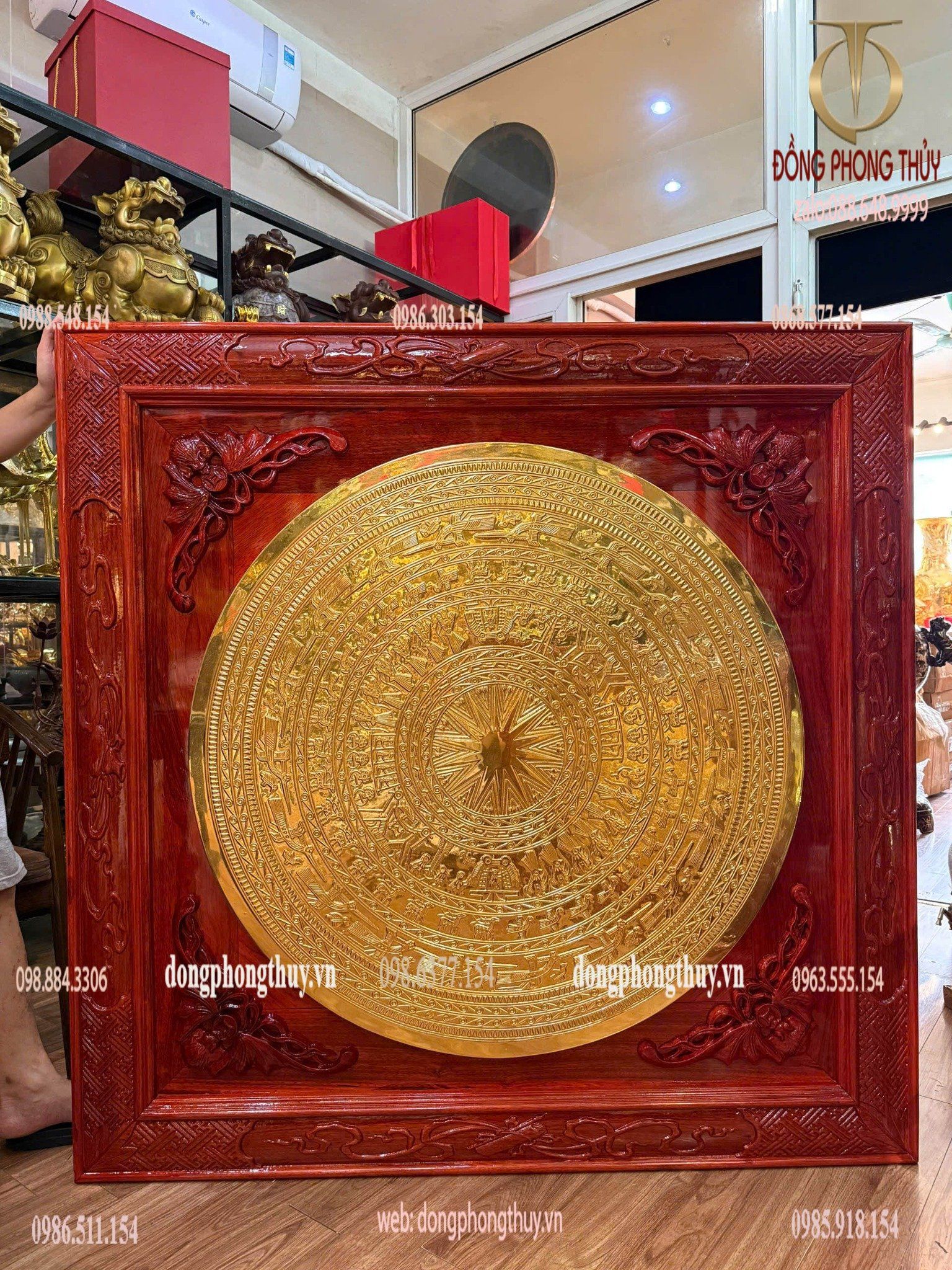 Tranh Trống đồng - mặt trống đồng 1m dát vàng 24k khung gỗ hương