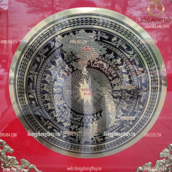 Tranh mặt trống đồng khung gỗ 68x68cm